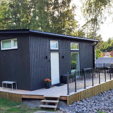 Cabin In The Woods, Close To Lake Maelaren 에스킬스투나 외부 사진