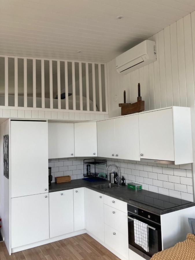 Cabin In The Woods, Close To Lake Maelaren 에스킬스투나 외부 사진