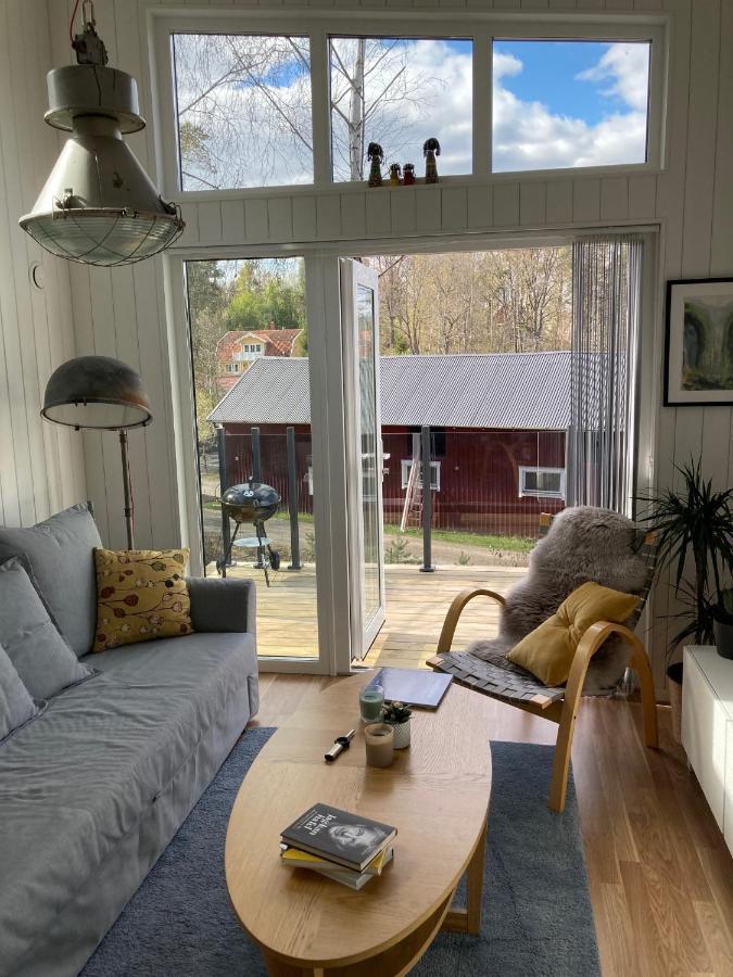 Cabin In The Woods, Close To Lake Maelaren 에스킬스투나 외부 사진