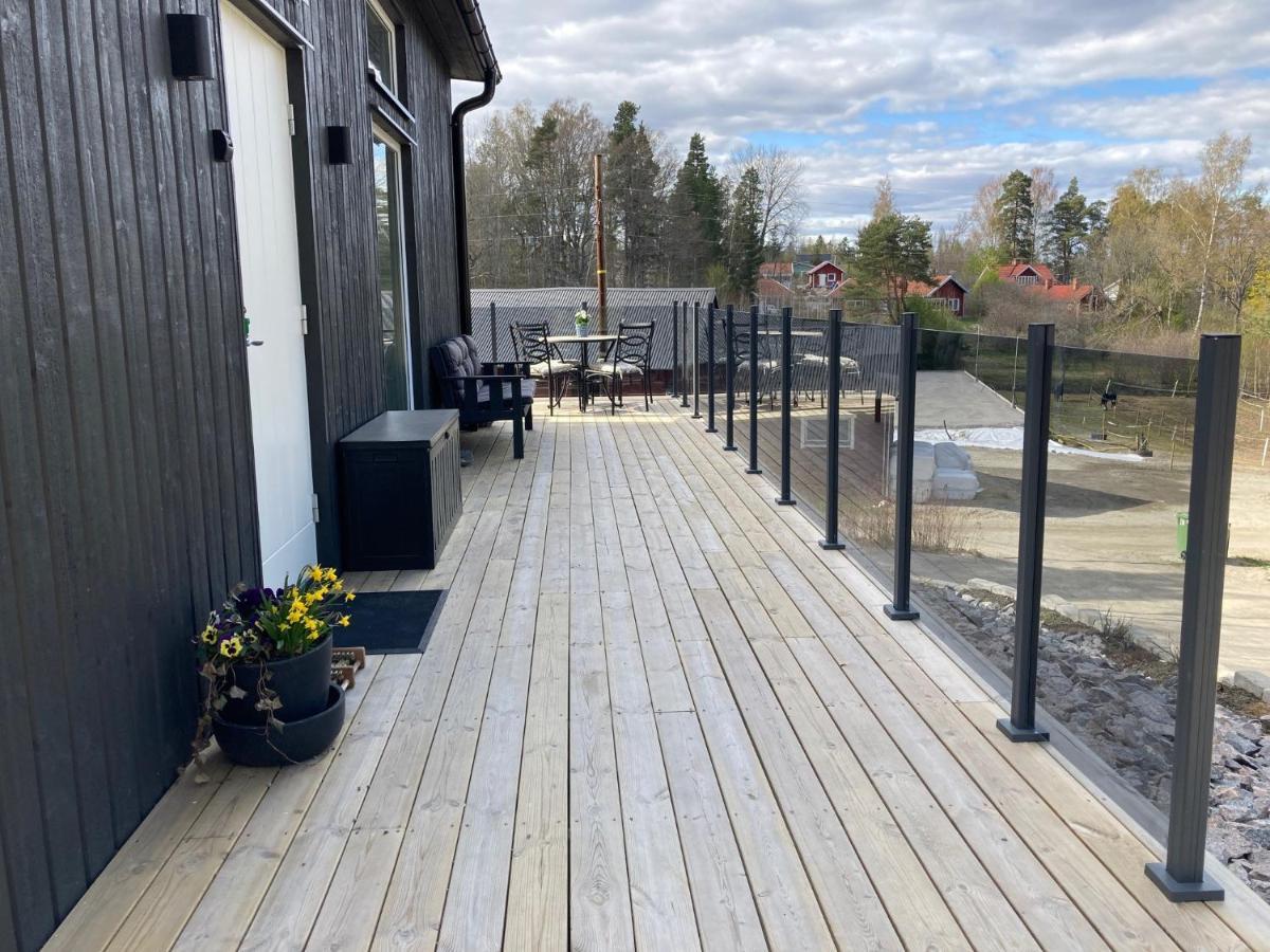 Cabin In The Woods, Close To Lake Maelaren 에스킬스투나 외부 사진