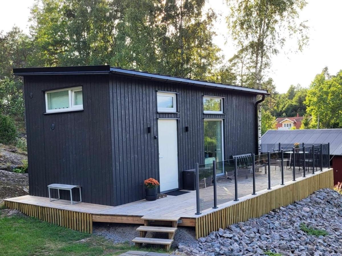 Cabin In The Woods, Close To Lake Maelaren 에스킬스투나 외부 사진